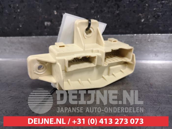 Używane Przekaznik Kia Ceed (CDB5/CDBB) 1.0i T-GDi 12V Cena € 25,00 Procedura marży oferowane przez V.Deijne Jap.Auto-onderdelen BV