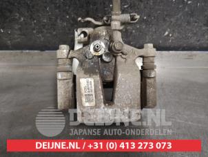 Used Rear brake calliper, left Kia Ceed (CDB5/CDBB) 1.0i T-GDi 12V Price € 75,00 Margin scheme offered by V.Deijne Jap.Auto-onderdelen BV