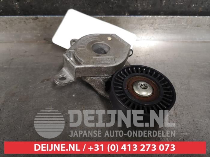 Gebrauchte Spanrolle multiriem Toyota Yaris II (P9) 1.33 16V Dual VVT-I Preis € 35,00 Margenregelung angeboten von V.Deijne Jap.Auto-onderdelen BV