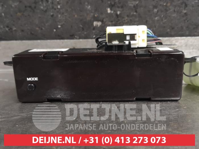 Używane Termometr Nissan Patrol GR (Y61) 3.0 GR Di Turbo 16V Cena na żądanie oferowane przez V.Deijne Jap.Auto-onderdelen BV