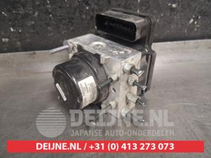 Used ABS pump Toyota Yaris III (P13) 1.0 12V VVT-i Price € 100,00 Margin scheme offered by V.Deijne Jap.Auto-onderdelen BV