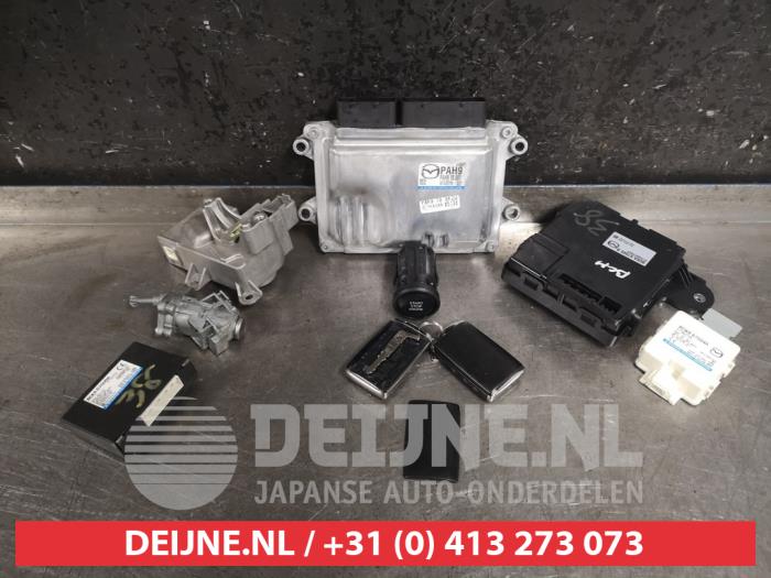 Used Engine management computer Mazda 3 (BP) 2.0 SkyActiv-G 122 M Hybrid 16V Price € 150,00 Margin scheme offered by V.Deijne Jap.Auto-onderdelen BV
