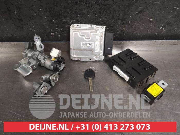 Used Engine management computer Kia Picanto (TA) 1.0 12V Price € 125,00 Margin scheme offered by V.Deijne Jap.Auto-onderdelen BV