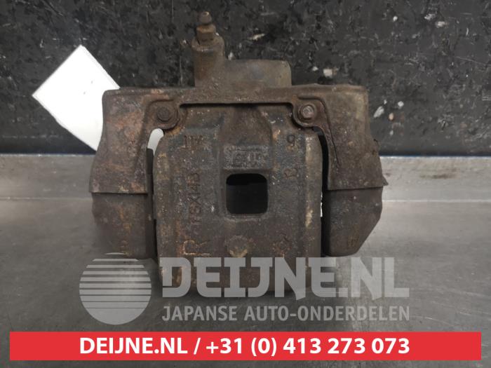 Gebrauchte Bremszange rechts hinten Toyota Land Cruiser 100 (J10) 4.2 TDI 100 24V Preis € 25,00 Margenregelung angeboten von V.Deijne Jap.Auto-onderdelen BV