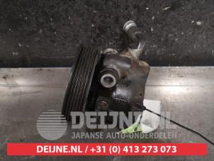 Used Power steering pump Mazda 2 (NB/NC/ND/NE) 1.4 16V Price € 35,00 Margin scheme offered by V.Deijne Jap.Auto-onderdelen BV