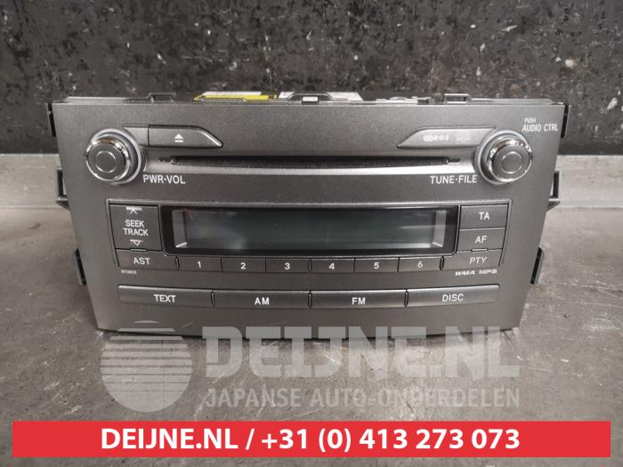 Begagnade Radio Toyota Auris (E15) 1.6 Dual VVT-i 16V Pris € 50,00 Marginaltabell erbjuds av V.Deijne Jap.Auto-onderdelen BV