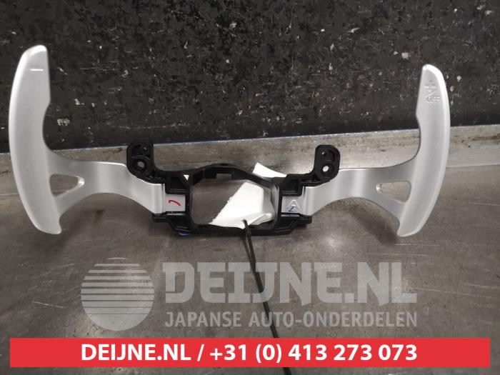 Usagé Kit manettes de commande Mitsubishi Outlander (GF/GG) 2.4 16V PHEV 4x4 Prix € 50,00 Règlement à la marge proposé par V.Deijne Jap.Auto-onderdelen BV