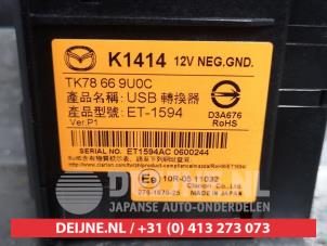 AUX / USB connection Mazda CX-5 II 2.2 SkyActiv-D 150 16V 2WD