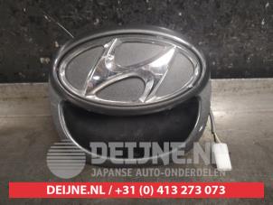 Used Tailgate handle Hyundai i30 (FD) 1.6 CVVT 16V Price € 50,00 Margin scheme offered by V.Deijne Jap.Auto-onderdelen BV