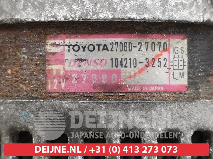 Dynamo from a Toyota Avensis Verso (M20) 2.0 D-4D 16V 2004