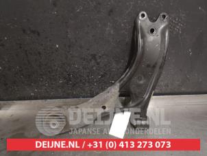 Used Front lower wishbone, left Kia Sportage (QL) 1.6 GDI 16V 4x2 Price € 75,00 Margin scheme offered by V.Deijne Jap.Auto-onderdelen BV