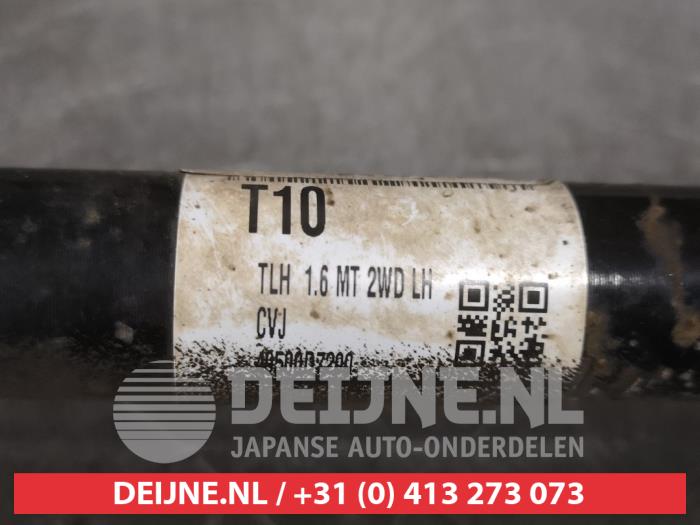 Front drive shaft, left from a Kia Sportage (QL) 1.6 GDI 16V 4x2 2016