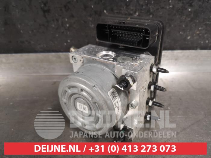 Begagnade ABS-pump Hyundai i10 (B5) 1.0 12V Pris € 100,00 Marginaltabell erbjuds av V.Deijne Jap.Auto-onderdelen BV