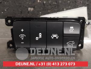 Used ASR switch Kia Sportage (QL) 1.6 T-GDI 16V 4x4 Price on request offered by V.Deijne Jap.Auto-onderdelen BV
