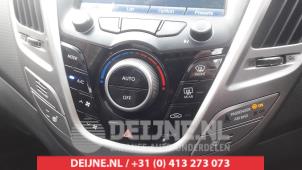 Usagé Panneau de commandes chauffage Hyundai Veloster 1.6 GDI 16V Prix sur demande proposé par V.Deijne Jap.Auto-onderdelen BV
