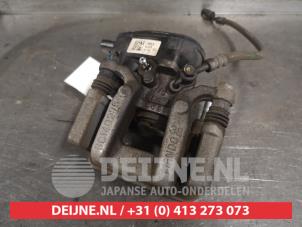 Used Rear brake calliper, left Kia Sportage (QL) 1.6 T-GDI 16V 4x4 Price on request offered by V.Deijne Jap.Auto-onderdelen BV