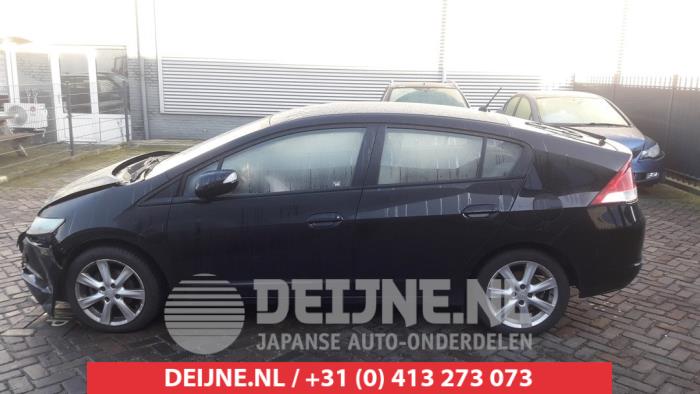 Usados Ventanilla triangular izquierda detrás Honda Insight (ZE2) 1.3 16V VTEC Precio € 35,00 Norma de margen ofrecido por V.Deijne Jap.Auto-onderdelen BV