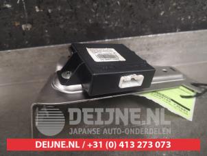 Usados Sensor de alarma Nissan Qashqai (J10) 1.6 16V Precio € 20,00 Norma de margen ofrecido por V.Deijne Jap.Auto-onderdelen BV