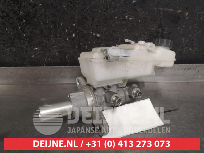 Gebrauchte Hauptbremszylinder Toyota Auris (E18) 1.4 D-4D-F 16V Preis € 65,00 Margenregelung angeboten von V.Deijne Jap.Auto-onderdelen BV