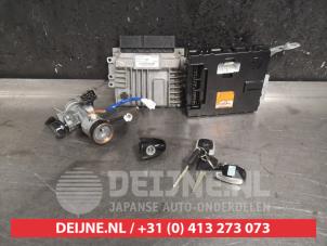 Usagé Kit serrure cylindre (complet) Ssang Yong Korando 2.0 e-XDi 16V 4x4 Prix sur demande proposé par V.Deijne Jap.Auto-onderdelen BV