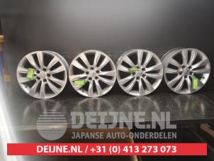 Used Set of wheels Kia Sorento II (XM) 2.2 CRDi 16V VGT 4x4 Price € 300,00 Margin scheme offered by V.Deijne Jap.Auto-onderdelen BV