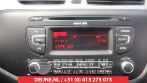 Used Radio Kia Cee'd Sportswagon (JDC5) 1.4 CRDi 16V Price on request offered by V.Deijne Jap.Auto-onderdelen BV
