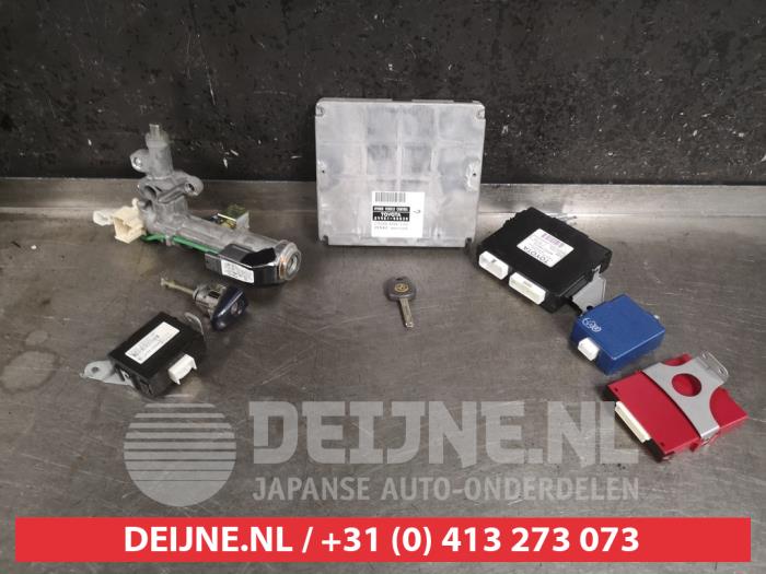 Used Engine management computer Lexus RX (U3) 400h V6 24V VVT-i FWD Price € 75,00 Margin scheme offered by V.Deijne Jap.Auto-onderdelen BV