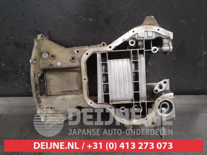 Usagé Couvercle carter Toyota Avensis (T25/B1B) 2.0 16V VVT-i D4 Prix € 35,00 Règlement à la marge proposé par V.Deijne Jap.Auto-onderdelen BV