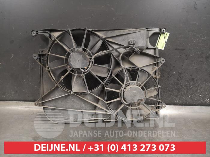 Używane Wentylator Chevrolet Captiva (C100) 2.0 CDTI 16V 127 4x2 Cena € 75,00 Procedura marży oferowane przez V.Deijne Jap.Auto-onderdelen BV