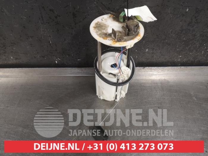 Usagé Pompe à carburant Mitsubishi ASX 1.6 MIVEC 16V Prix € 50,00 Règlement à la marge proposé par V.Deijne Jap.Auto-onderdelen BV