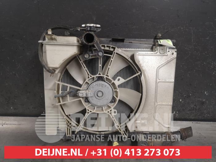 Usagé Radiateur Toyota Urban Cruiser 1.33 Dual VVT-I 16V 2WD Prix sur demande proposé par V.Deijne Jap.Auto-onderdelen BV