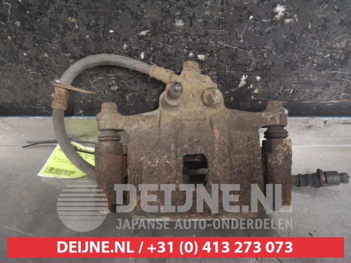 Begagnade Främre bromsok, höger Daihatsu Charade (G200/201/202/203/204) 1.3i TX/CX 16V Pris € 35,00 Marginaltabell erbjuds av V.Deijne Jap.Auto-onderdelen BV