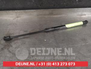 Used Rear gas strut, left Hyundai i10 1.0 12V Price € 20,00 Margin scheme offered by V.Deijne Jap.Auto-onderdelen BV