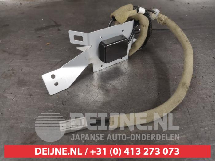Używane Antena GPS Honda Civic (FK6/7/8/9) 2.0i Type R VTEC Turbo 16V Cena na żądanie oferowane przez V.Deijne Jap.Auto-onderdelen BV