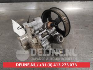 Used Power steering pump Toyota RAV4 (A2) 1.8 16V VVT-i 4x2 Price € 50,00 Margin scheme offered by V.Deijne Jap.Auto-onderdelen BV