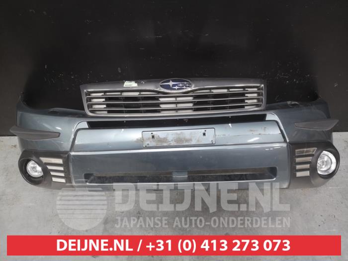 Front bumper from a Subaru Forester (SH) 2.0D 2009