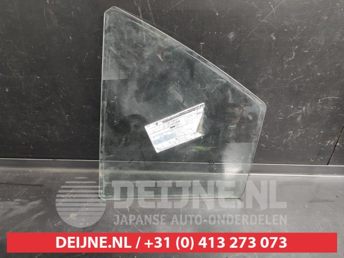 Usados Ventanilla triangular izquierda detrás Kia Magentis (GE) 2.0 CRDi 16V Precio € 35,00 Norma de margen ofrecido por V.Deijne Jap.Auto-onderdelen BV