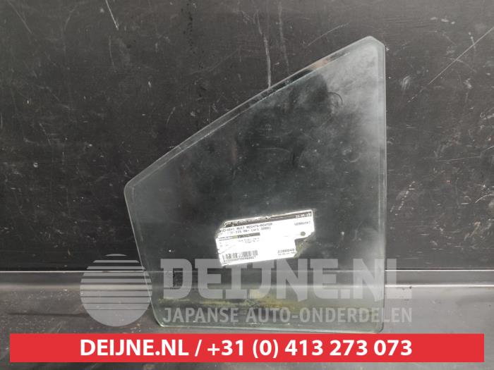 Usados Ventanilla triangular derecha detrás Kia Magentis (GE) 2.0 CRDi 16V Precio € 35,00 Norma de margen ofrecido por V.Deijne Jap.Auto-onderdelen BV
