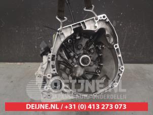Używane Skrzynia biegów Nissan Juke (F16) 1.0 DIG-T 117 12V Cena € 450,00 Procedura marży oferowane przez V.Deijne Jap.Auto-onderdelen BV