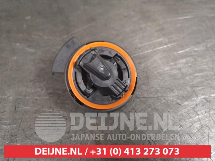 Gebrauchte Airbag Sensor Nissan Juke (F16) 1.0 DIG-T 117 12V Preis € 20,00 Margenregelung angeboten von V.Deijne Jap.Auto-onderdelen BV