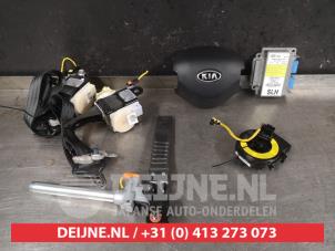 Used Airbag set + module Kia Sportage (SL) 1.6 GDI 16V 4x2 Price on request offered by V.Deijne Jap.Auto-onderdelen BV