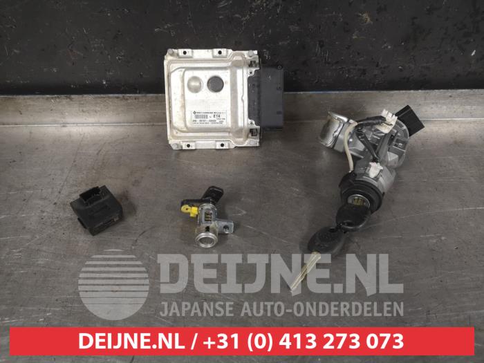 Used Engine management computer Hyundai i10 (B5) 1.0 12V Price € 125,00 Margin scheme offered by V.Deijne Jap.Auto-onderdelen BV