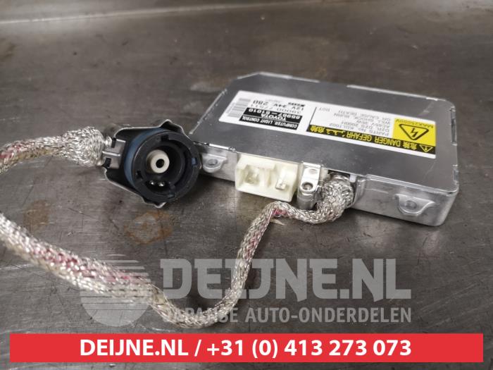 Używane Modul ksenonowy Lexus RX (U3) 400h V6 24V VVT-i 4x4 Cena € 50,00 Procedura marży oferowane przez V.Deijne Jap.Auto-onderdelen BV