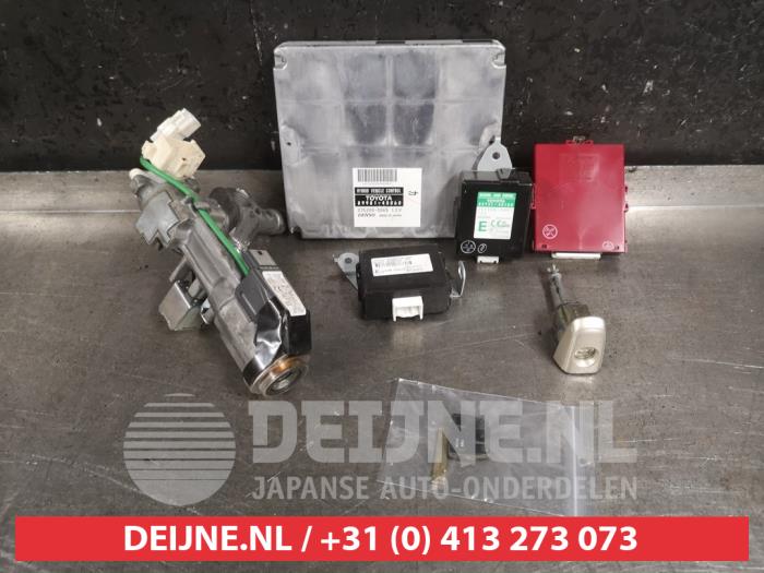 Used Engine management computer Lexus RX (U3) 400h V6 24V VVT-i 4x4 Price € 75,00 Margin scheme offered by V.Deijne Jap.Auto-onderdelen BV