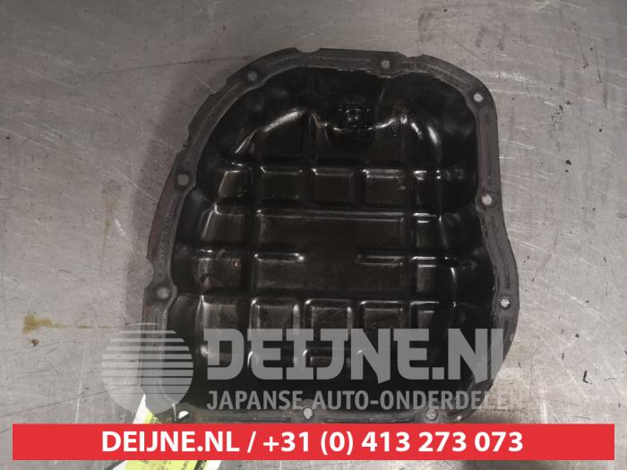 Usagé Couvercle carter Hyundai Santa Fe I 2.4 16V 4x2 Prix € 35,00 Règlement à la marge proposé par V.Deijne Jap.Auto-onderdelen BV