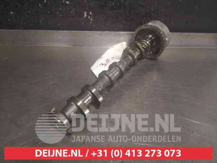 Camshaft from a Mitsubishi Space Star (A0) 1.0 12V 2015