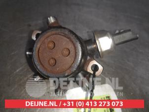 Used Fuel distributor Nissan Note (E11) 1.5 dCi 86 Price on request offered by V.Deijne Jap.Auto-onderdelen BV