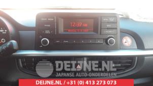 Usados Radio Kia Picanto (JA) 1.0 12V Precio de solicitud ofrecido por V.Deijne Jap.Auto-onderdelen BV