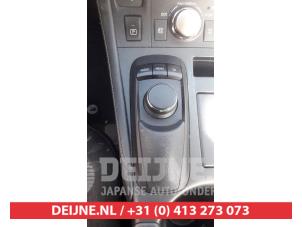 Usados Panel de control de navegación Lexus CT 200h 1.8 16V Precio de solicitud ofrecido por V.Deijne Jap.Auto-onderdelen BV