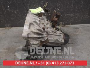 Getriebe van een Mazda 3 Sport (BK) 2.0i 16V 2004
